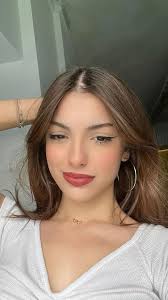 Elif T.
